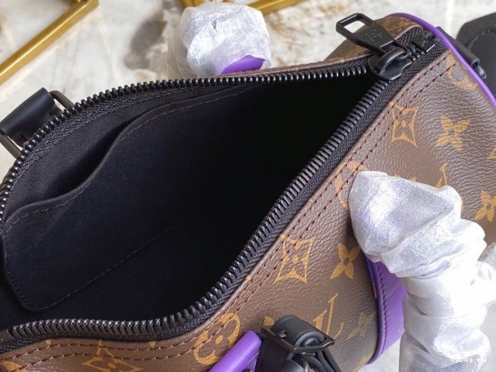 LOUIS VUITTON 25 BANDOULIÈRE KEEPALL 0727